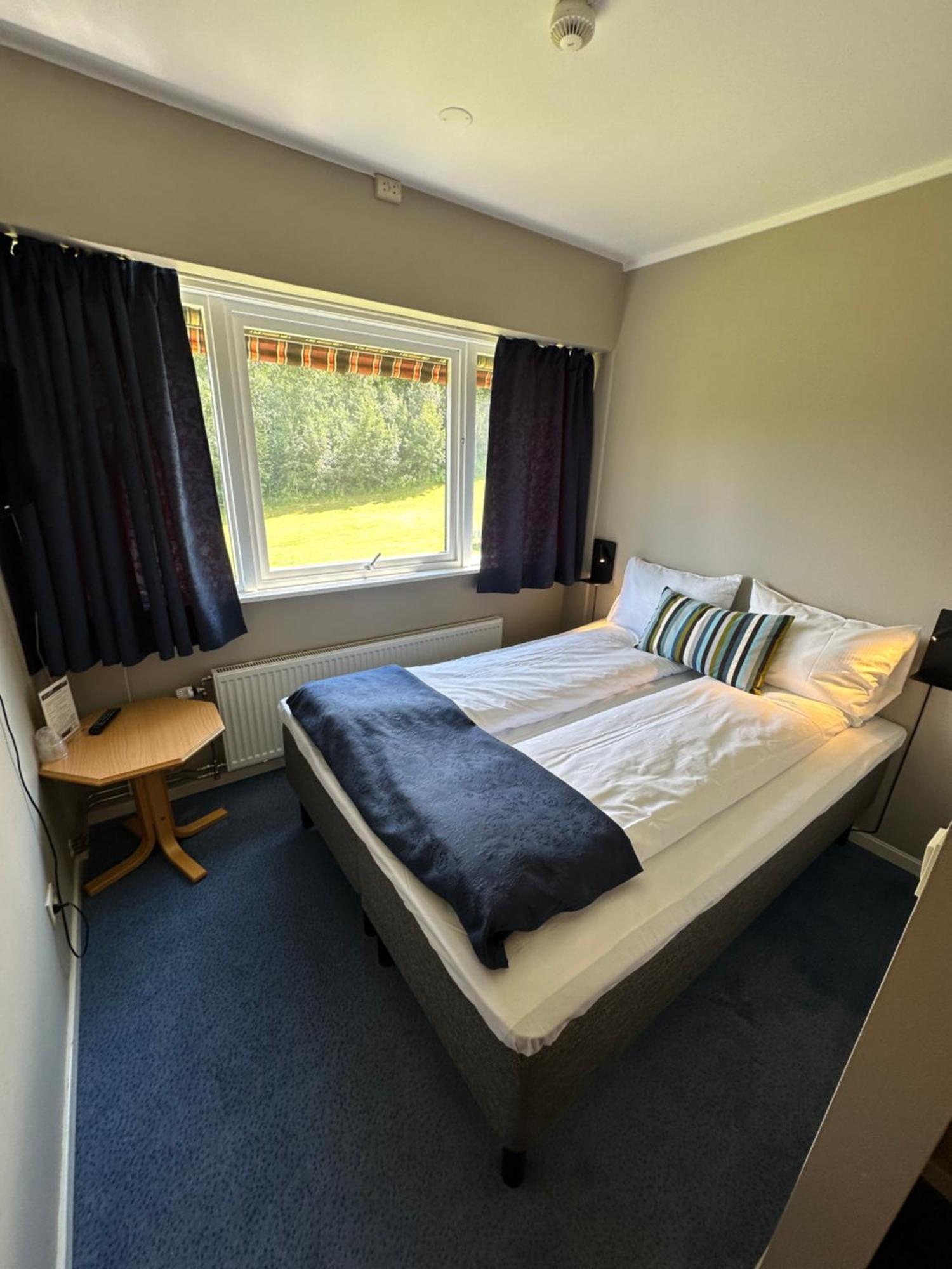 Honne Hotell Biri Chambre photo