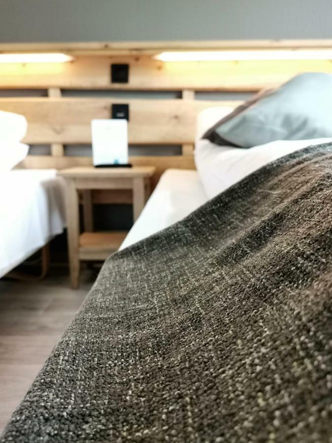 Honne Hotell Biri Extérieur photo